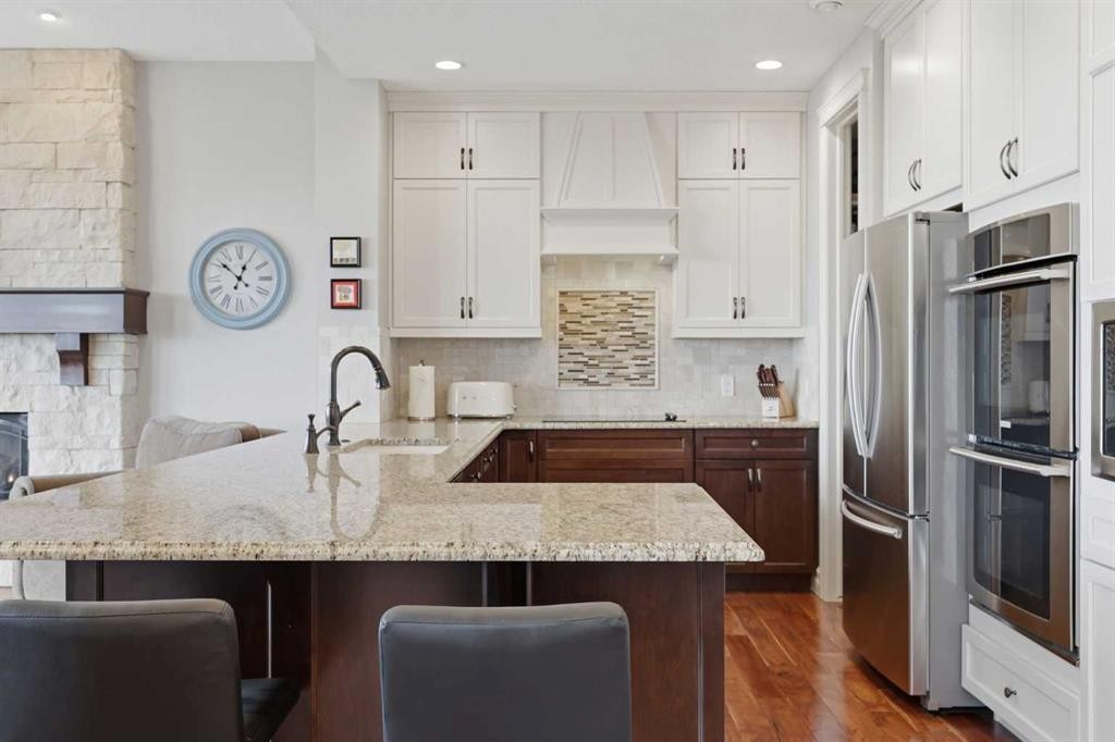 113 Cranarch Common Se, Calgary, AB - Indoor Photo Showing Kitchen With Double Sink With Upgraded Kitchen