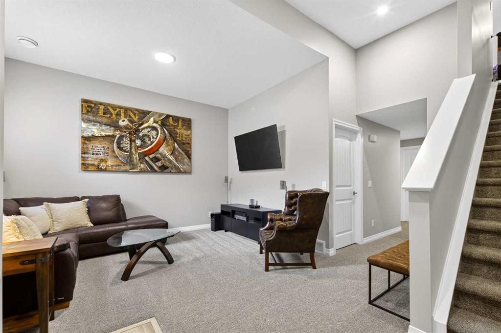 261 Masters Road Se, Calgary, AB - Indoor Photo Showing Other Room