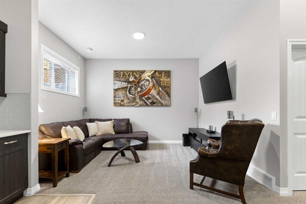261 Masters Road Se, Calgary, AB - Indoor