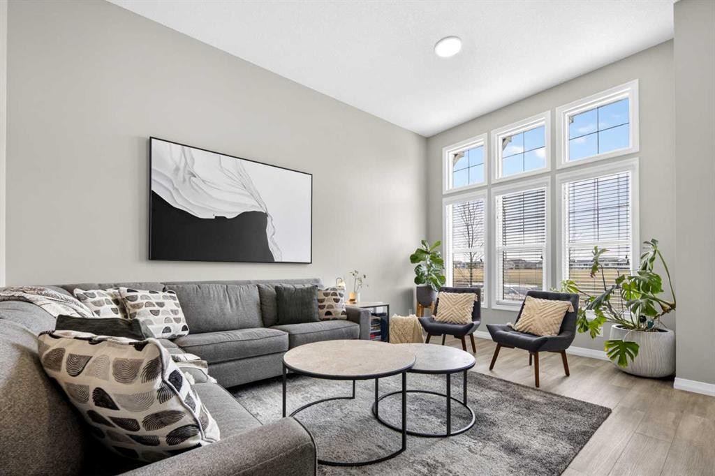 261 Masters Road Se, Calgary, AB - Indoor Photo Showing Living Room