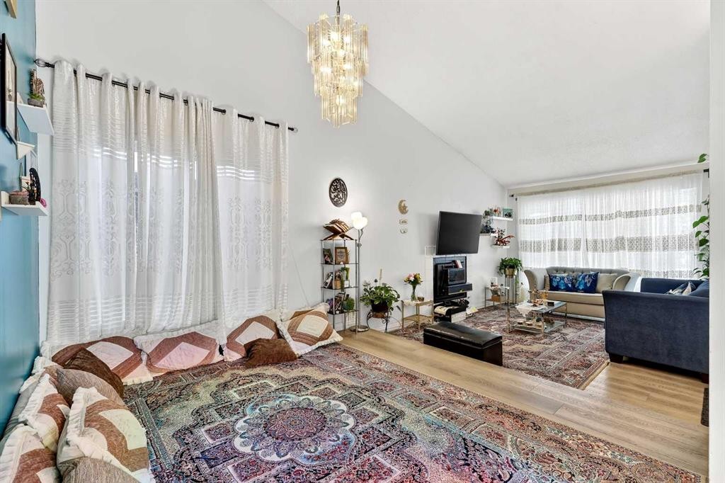 236 Mckerrell Way Se, Calgary, AB - Indoor