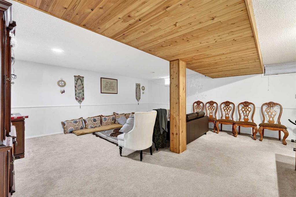 236 Mckerrell Way Se, Calgary, AB - Indoor