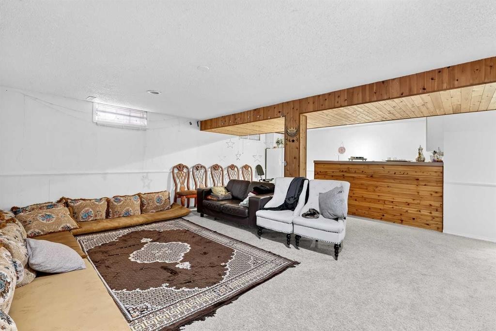 236 Mckerrell Way Se, Calgary, AB - Indoor