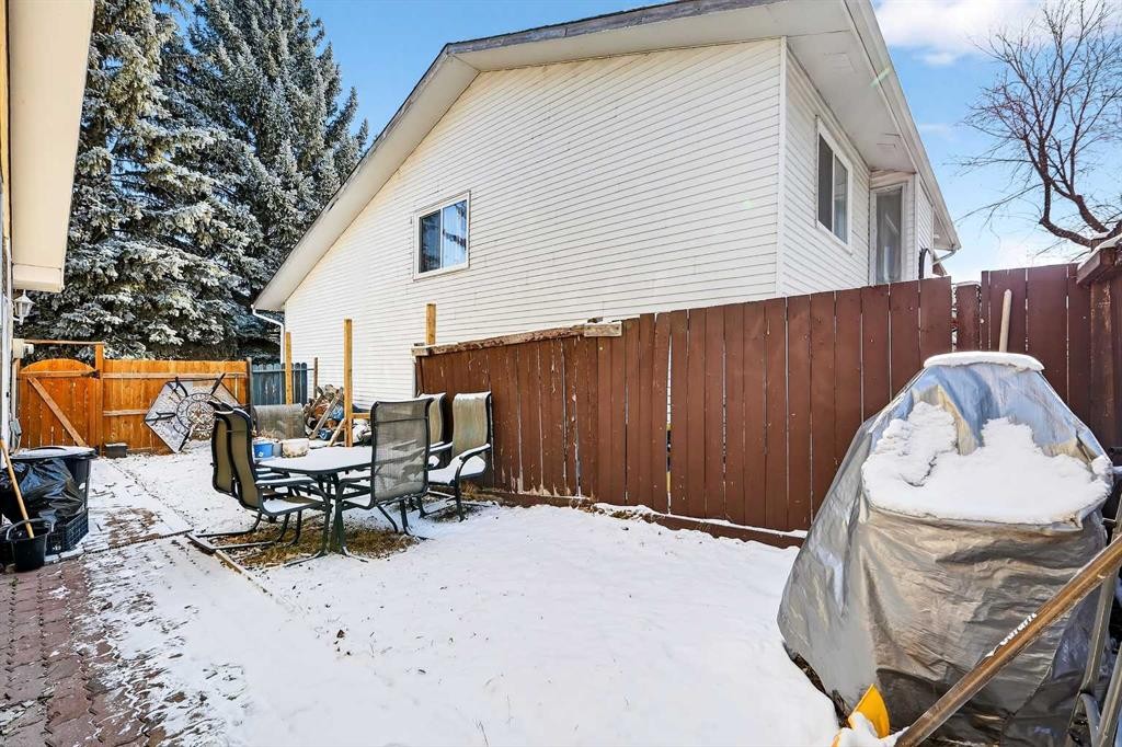 236 Mckerrell Way Se, Calgary, AB - Outdoor With Exterior