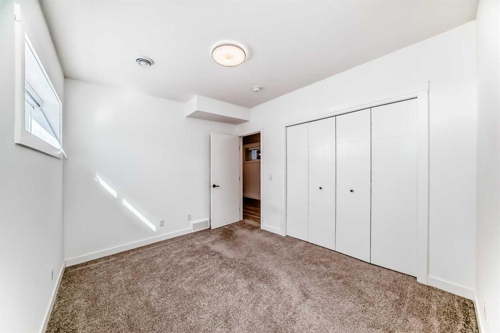 357 Calhoun Common Ne, Calgary, AB - Indoor Photo Showing Other Room