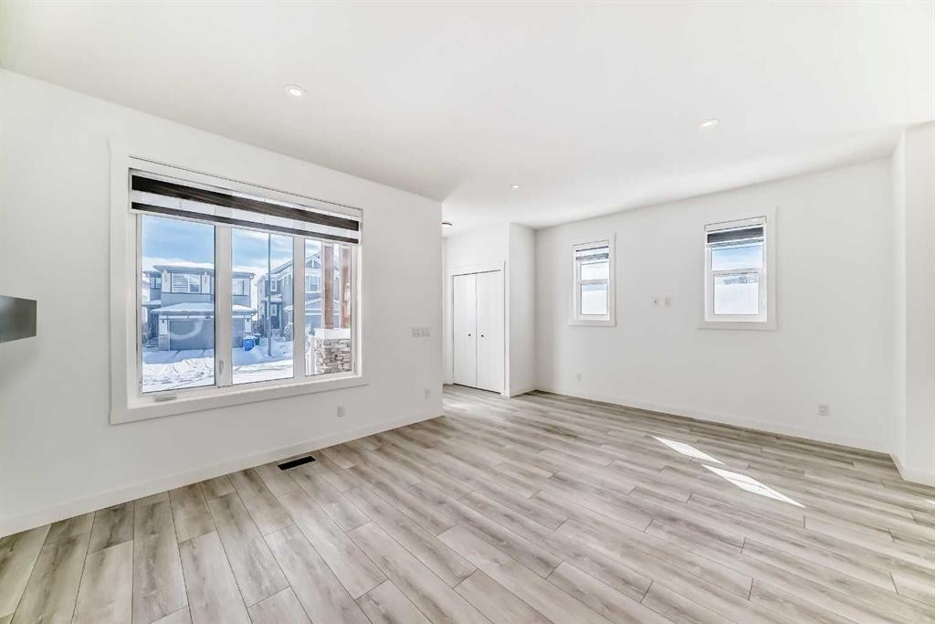 357 Calhoun Common Ne, Calgary, AB - Indoor Photo Showing Other Room