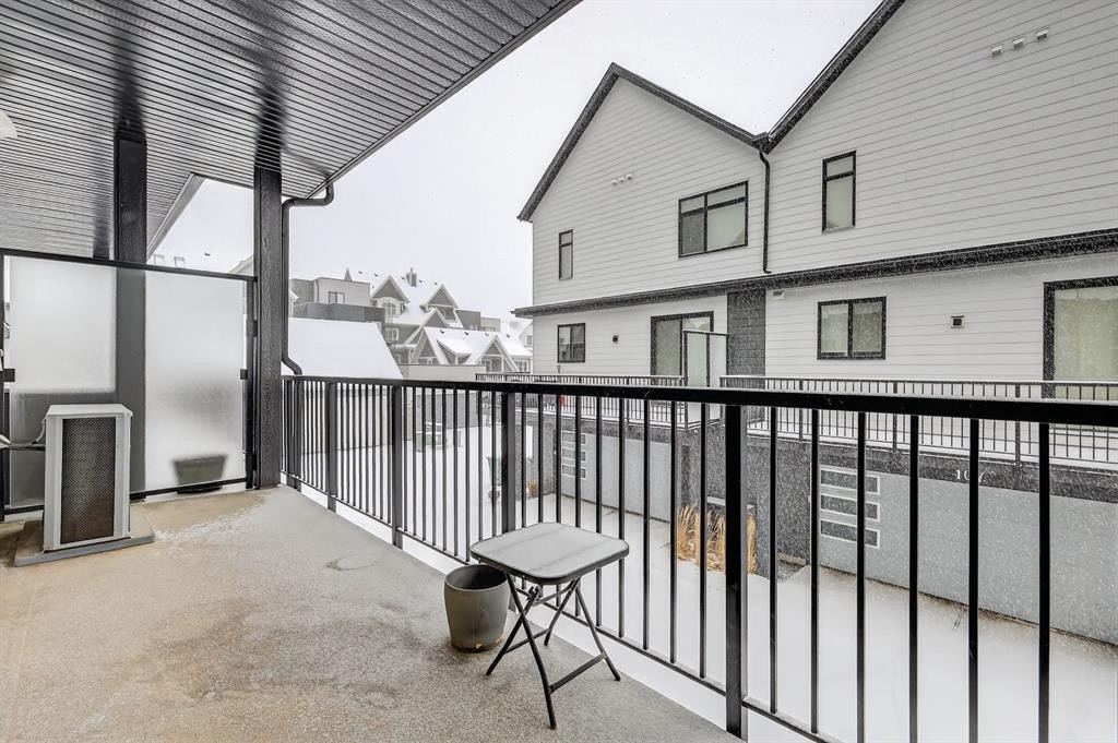 10 Currie Walk Sw, Calgary, AB - Outdoor With Balcony With Exterior