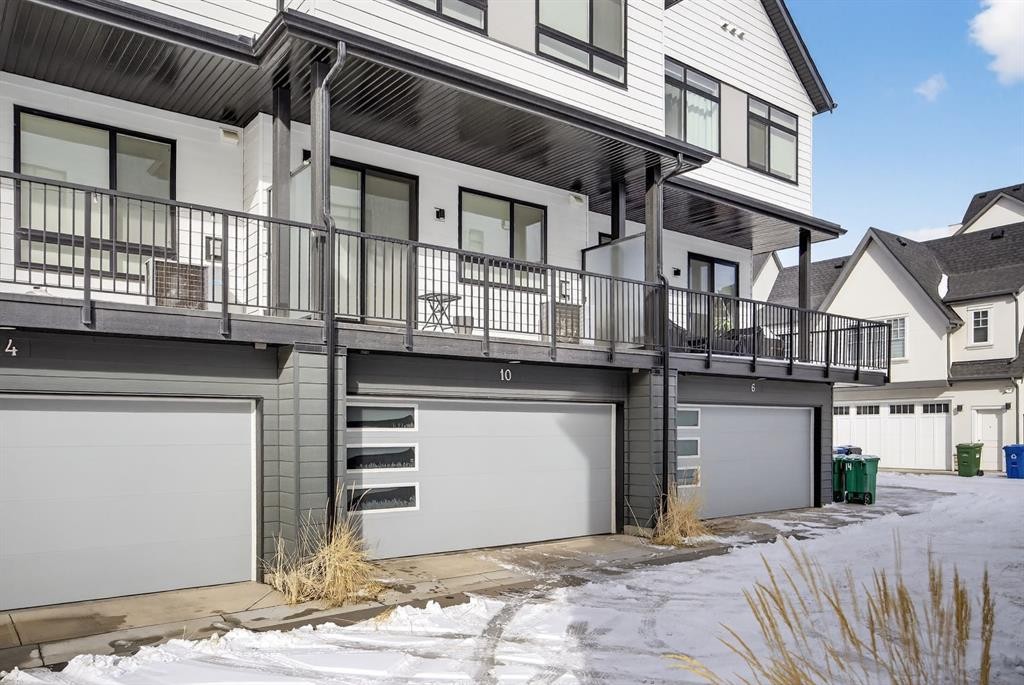 10 Currie Walk Sw, Calgary, AB - Outdoor With Balcony