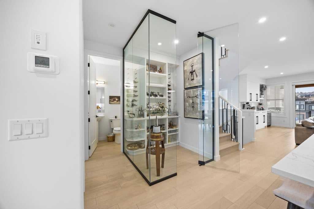 80 Timberline Way Sw, Calgary, AB - Indoor Photo Showing Other Room