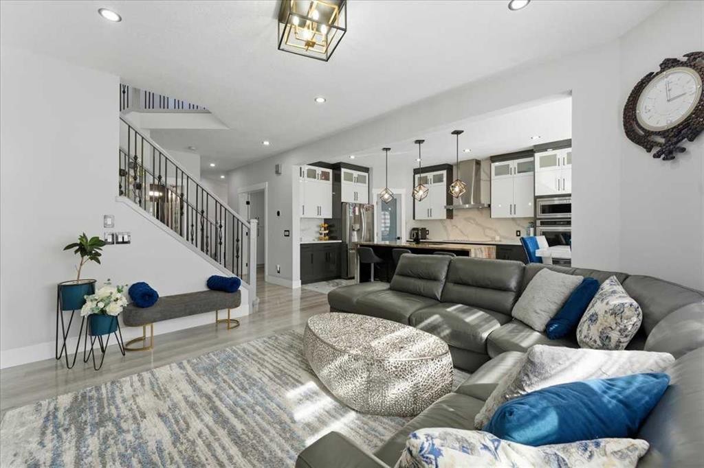 73 Saddleland Close Ne, Calgary, AB - Indoor Photo Showing Living Room