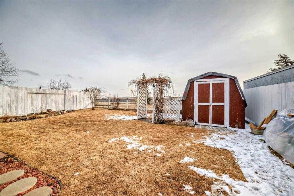 93 Huntstrom Drive Ne, Calgary, AB - Outdoor