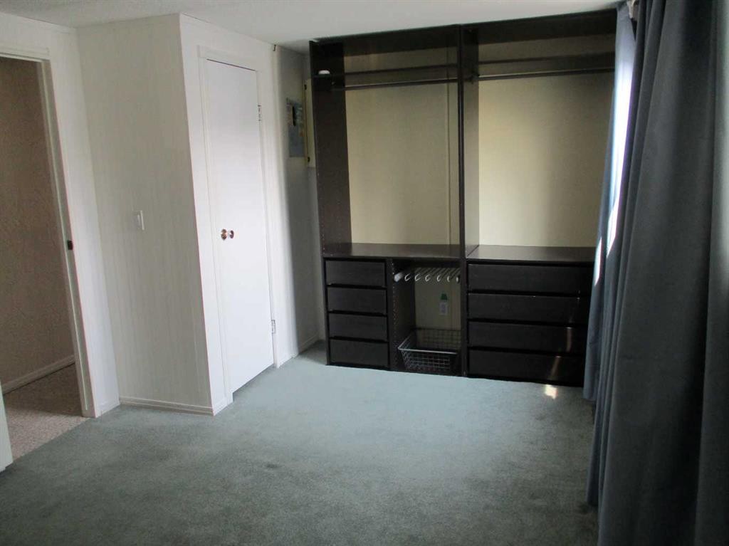 93 Huntstrom Drive Ne, Calgary, AB - Indoor