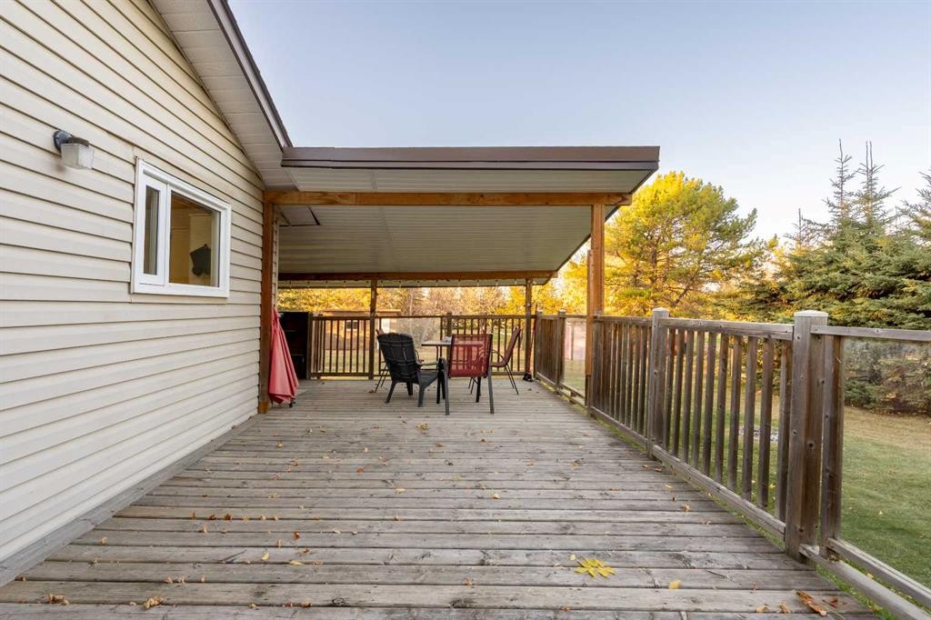 62 Buskmose Drive, Grandview, AB - Outdoor With Exterior