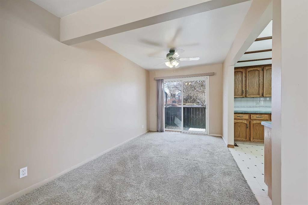 68 West Glen Crescent Sw, Calgary, AB - Indoor Photo Showing Other Room