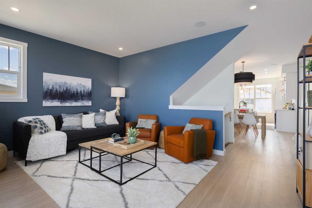 13 Wild Rose Way Se, Calgary, AB - Indoor Photo Showing Living Room