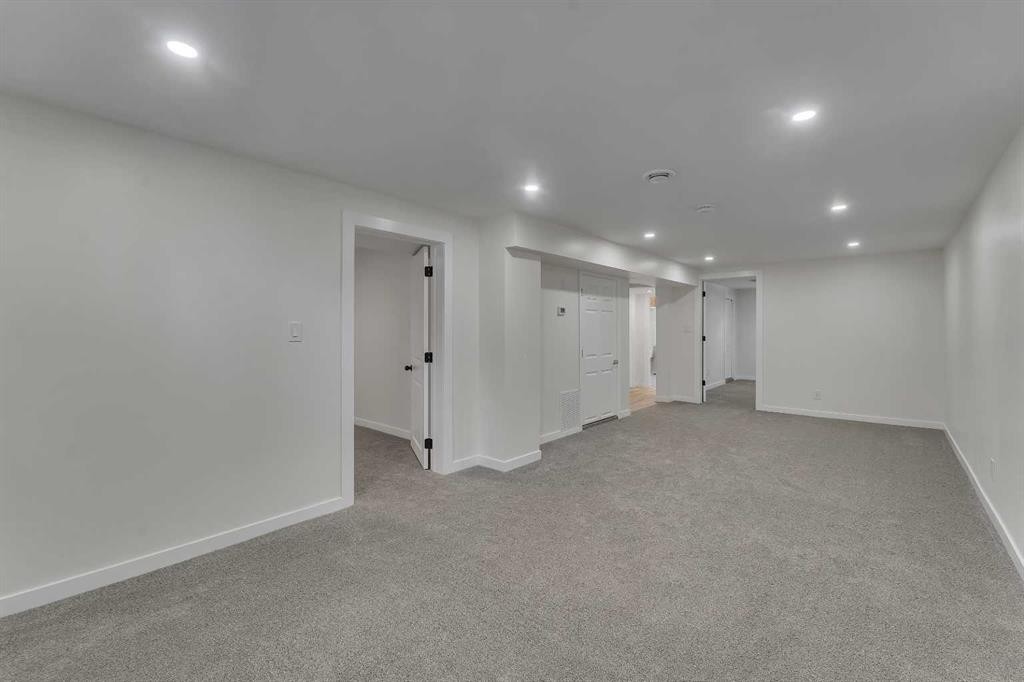 4824 Claret Street Nw, Calgary, AB - Indoor Photo Showing Other Room