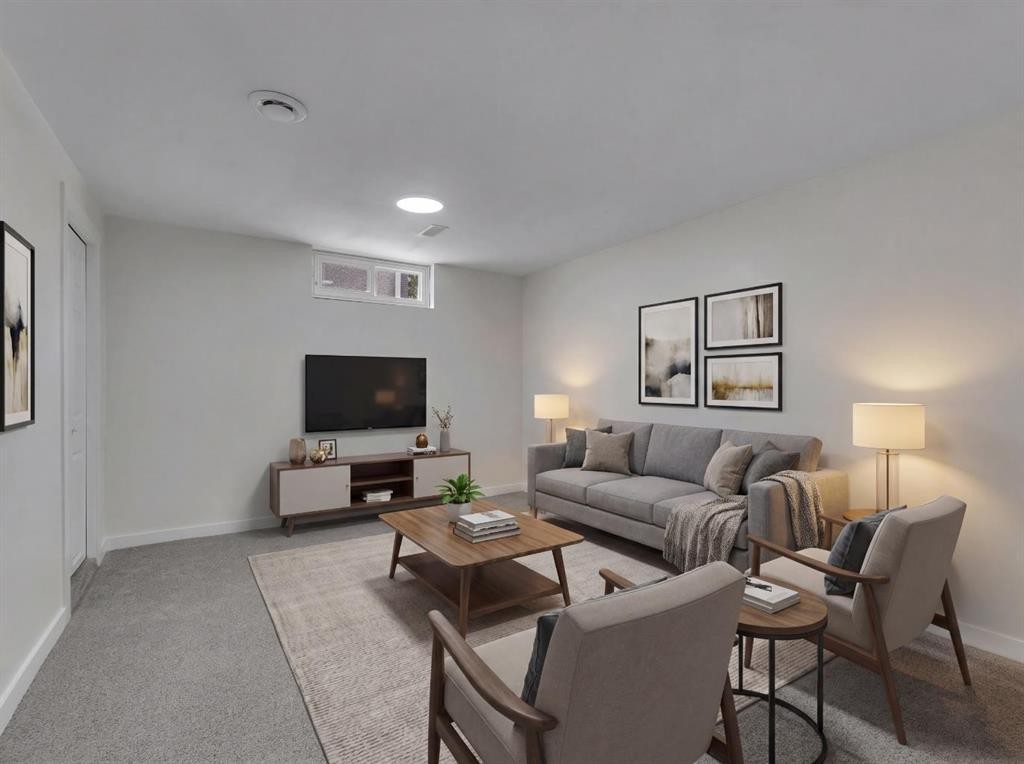 4824 Claret Street Nw, Calgary, AB - Indoor Photo Showing Living Room