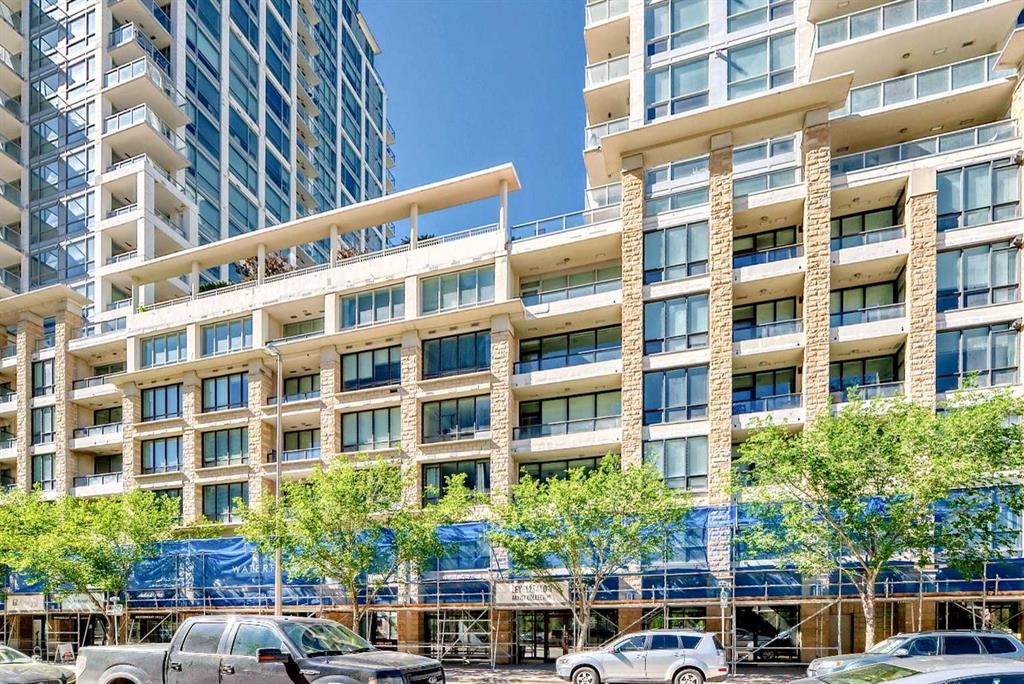 1126-222 Riverfront Avenue Sw, Calgary, AB - Outdoor With Balcony With Facade