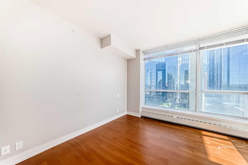 1126-222 Riverfront Avenue Sw, Calgary, AB - Indoor Photo Showing Other Room