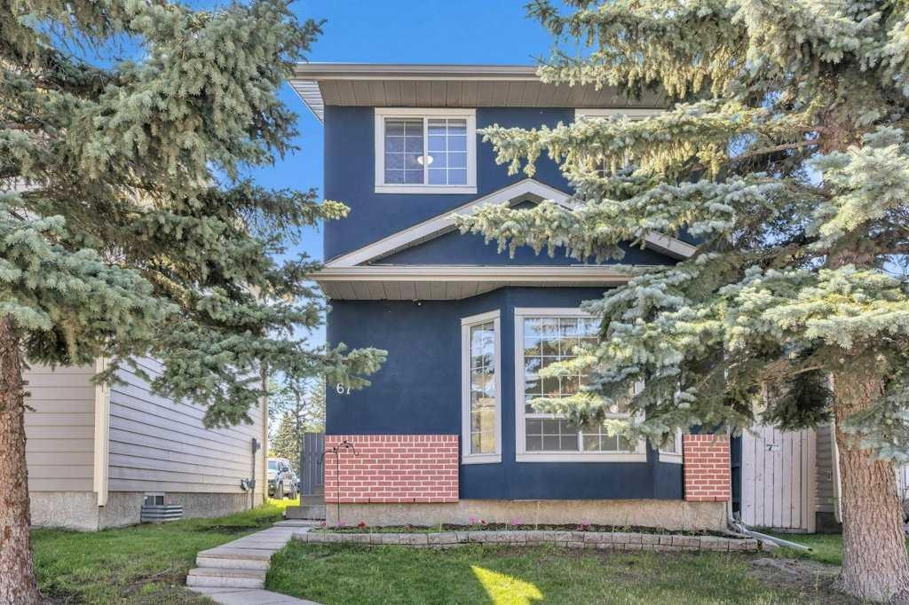 67 Martinwood Road Ne, Calgary, AB - Outdoor