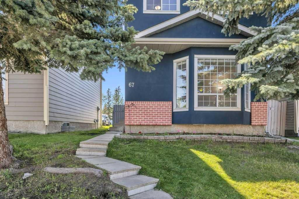 67 Martinwood Road Ne, Calgary, AB - Outdoor