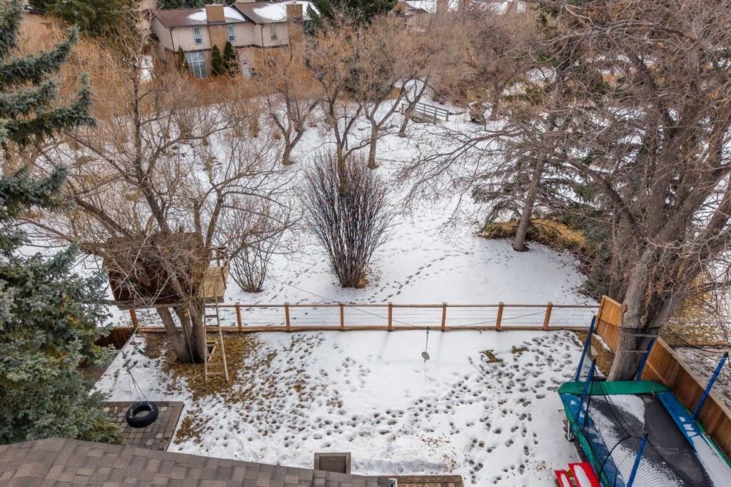 356 Cannington Place Sw, Calgary, AB - Outdoor