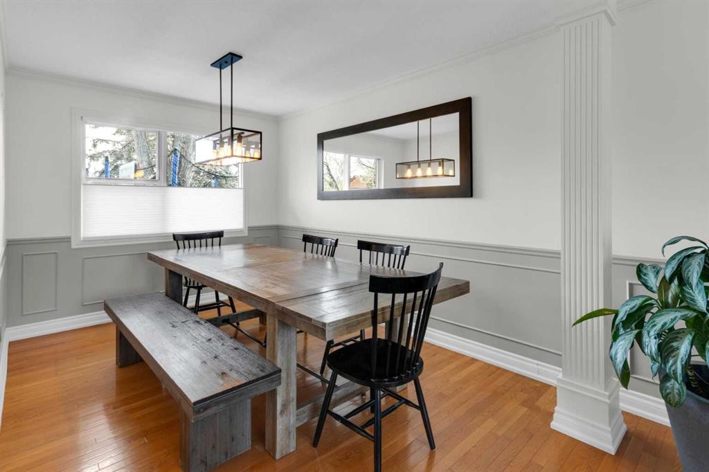 356 Cannington Place Sw, Calgary, AB - Indoor Photo Showing Dining Room