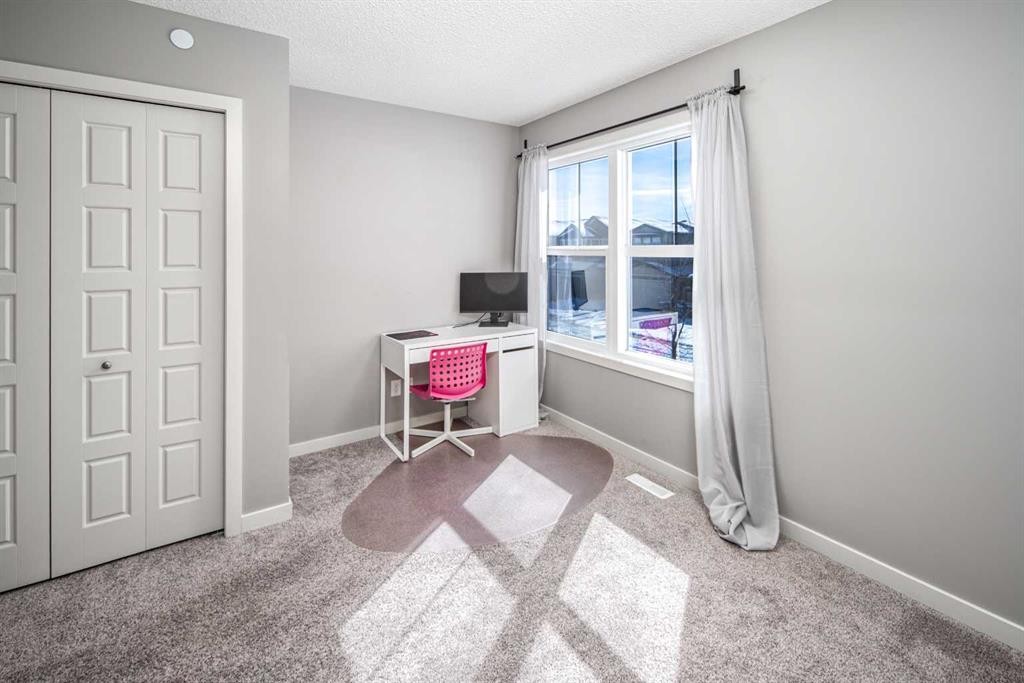 80 Howse Manor Ne, Calgary, AB - Indoor