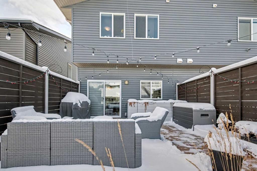 38 Sage Bluff Gate Nw, Calgary, AB - Outdoor With Deck Patio Veranda With Exterior