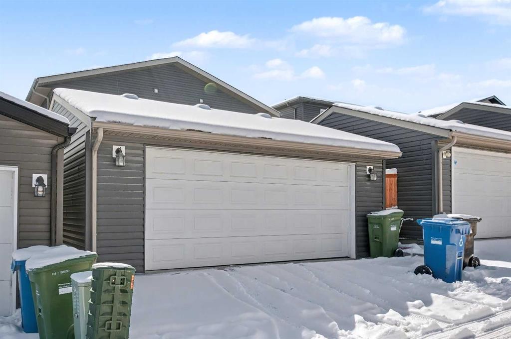 38 Sage Bluff Gate Nw, Calgary, AB - Outdoor With Exterior