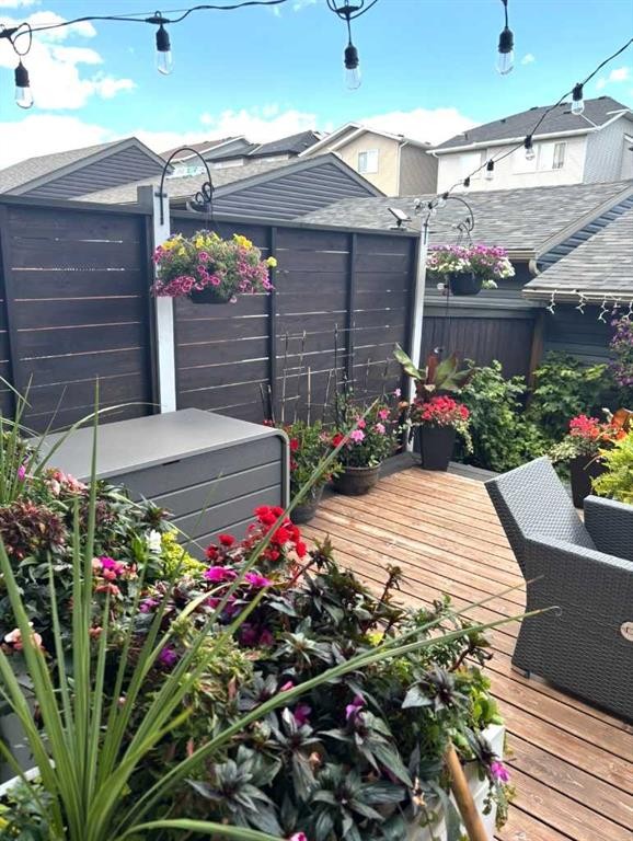 38 Sage Bluff Gate Nw, Calgary, AB - Outdoor