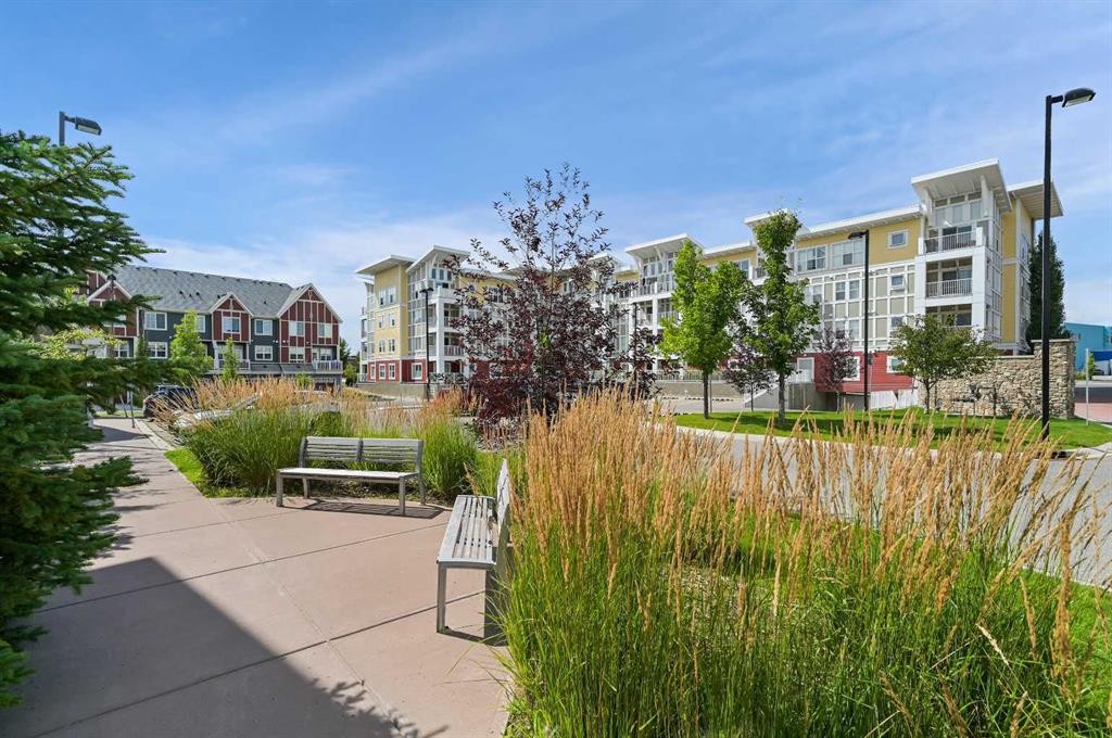 308-402 Marquis Lane Se, Calgary, AB - Outdoor