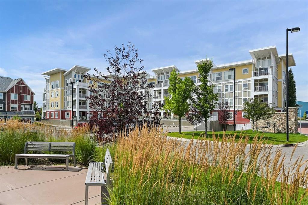 308-402 Marquis Lane Se, Calgary, AB - Outdoor