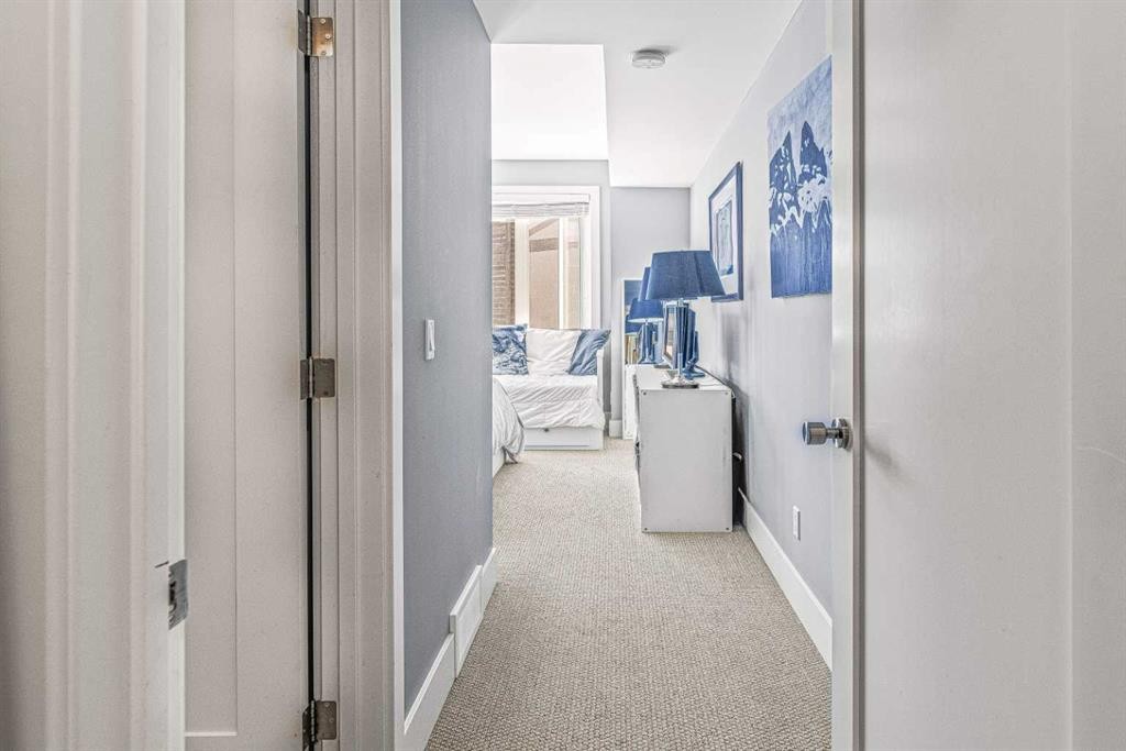 201G-1101 Three Sisters Parkway, Canmore, AB - Indoor Photo Showing Other Room