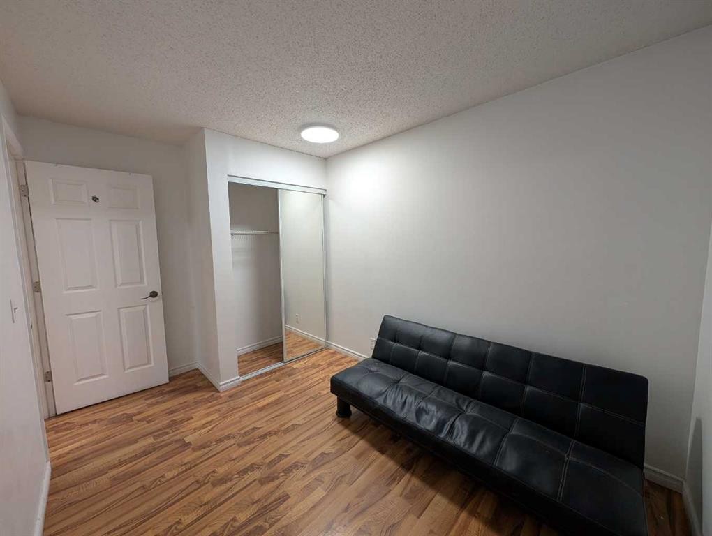114 Castledale Way Ne, Calgary, AB - Indoor Photo Showing Other Room