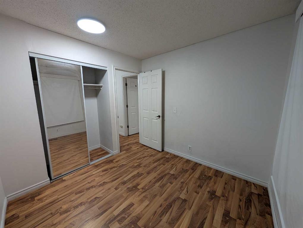 114 Castledale Way Ne, Calgary, AB - Indoor Photo Showing Other Room