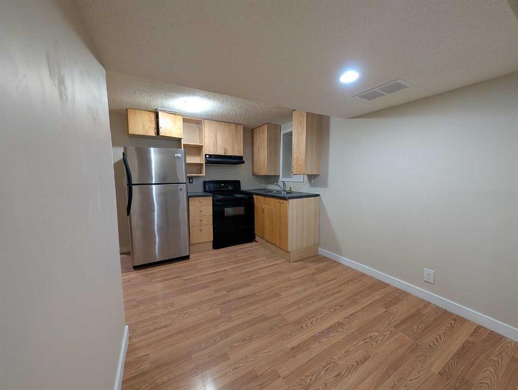 114 Castledale Way Ne, Calgary, AB - Indoor