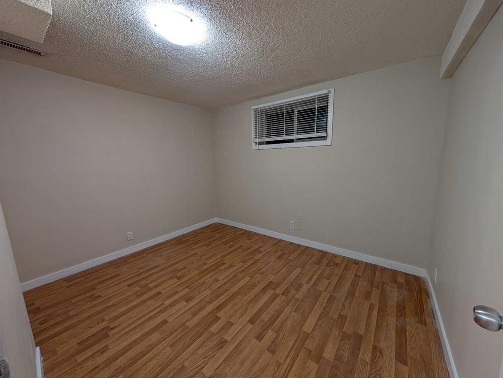 114 Castledale Way Ne, Calgary, AB - Indoor Photo Showing Other Room