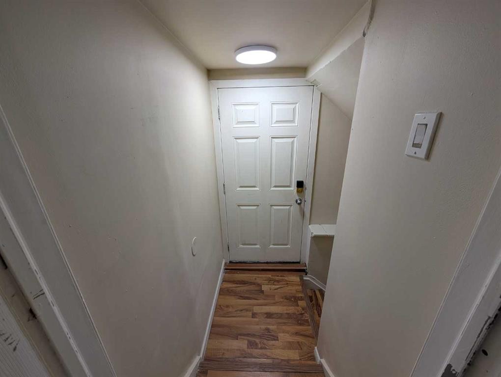 114 Castledale Way Ne, Calgary, AB - Indoor Photo Showing Other Room
