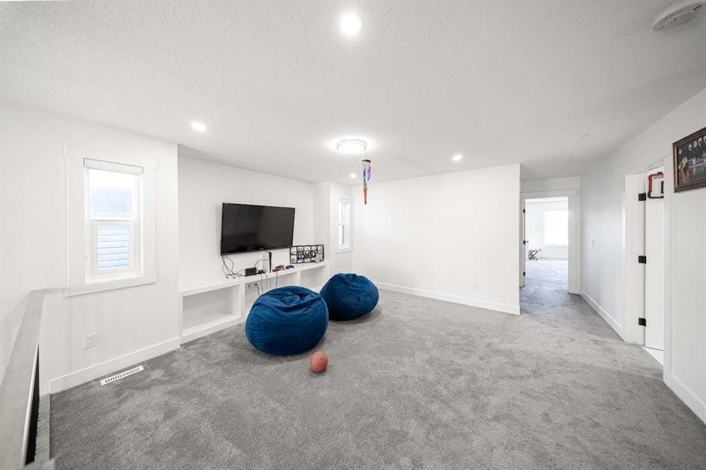 123 Saddlecrest Grove Ne, Calgary, AB - Indoor