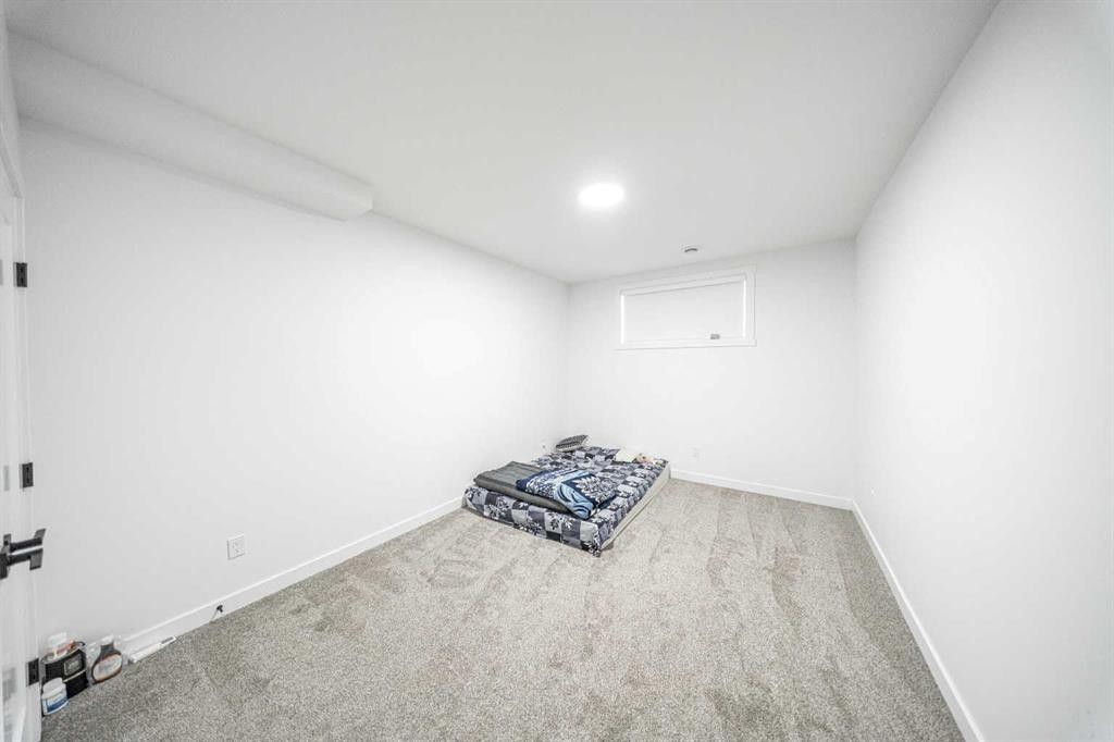 123 Saddlecrest Grove Ne, Calgary, AB - Indoor Photo Showing Other Room