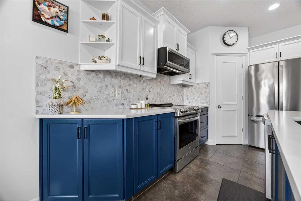 340 Prestwick Terrace Se, Calgary, AB - Indoor Photo Showing Kitchen With Upgraded Kitchen
