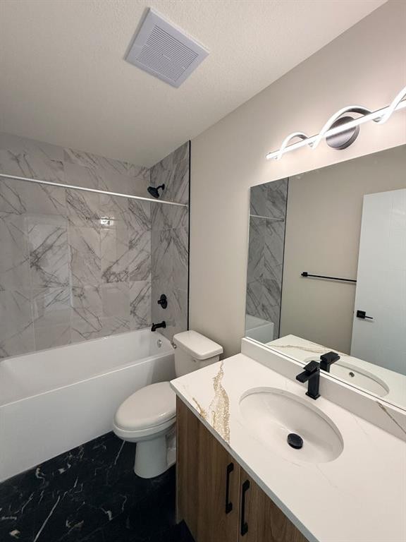 1997 Mccaskill Drive, Crossfield, AB - Indoor Photo Showing Bathroom