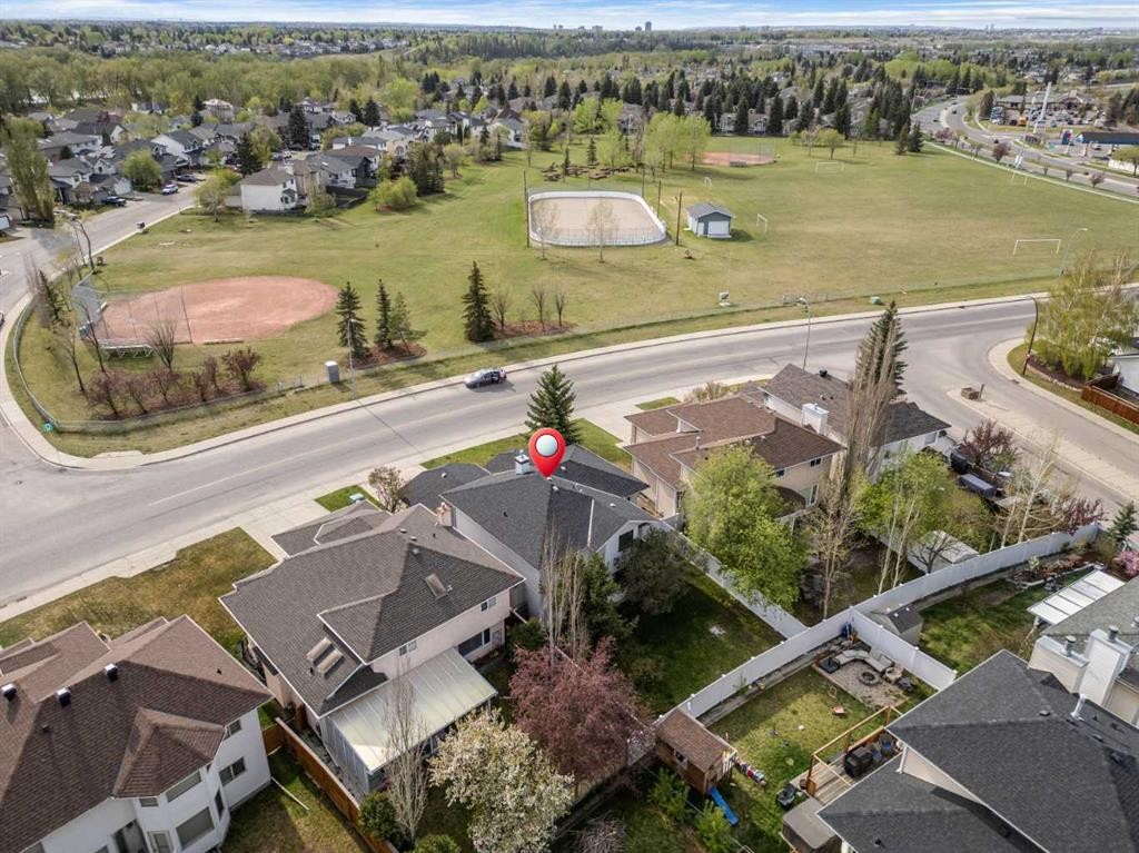 48 Douglas Park Boulevard Se, Calgary, AB - Outdoor With View