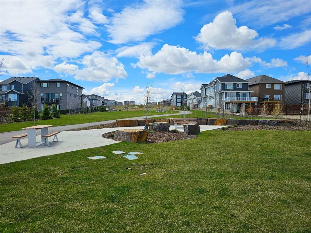 60 Herron Walk Ne, Calgary, AB