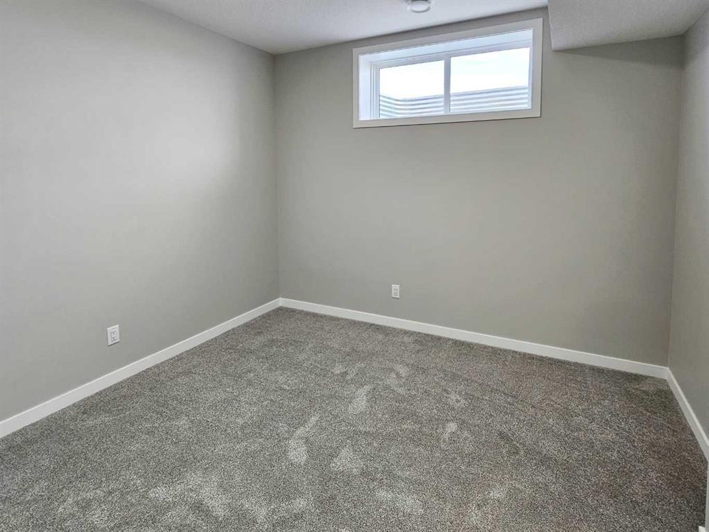 60 Herron Walk Ne, Calgary, AB