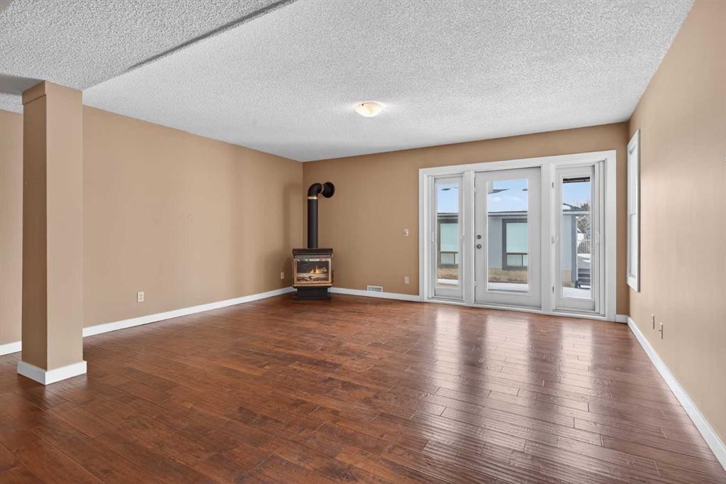 96 Norquay Heights Nw, Calgary, AB - Indoor