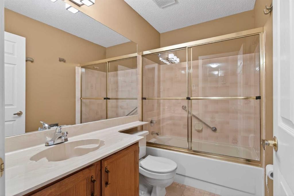 96 Norquay Heights Nw, Calgary, AB - Indoor