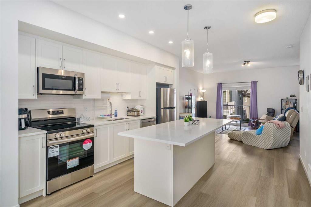 628 Copperstone Manor Se, Calgary, AB - Indoor Photo Showing Kitchen With Stainless Steel Kitchen With Upgraded Kitchen