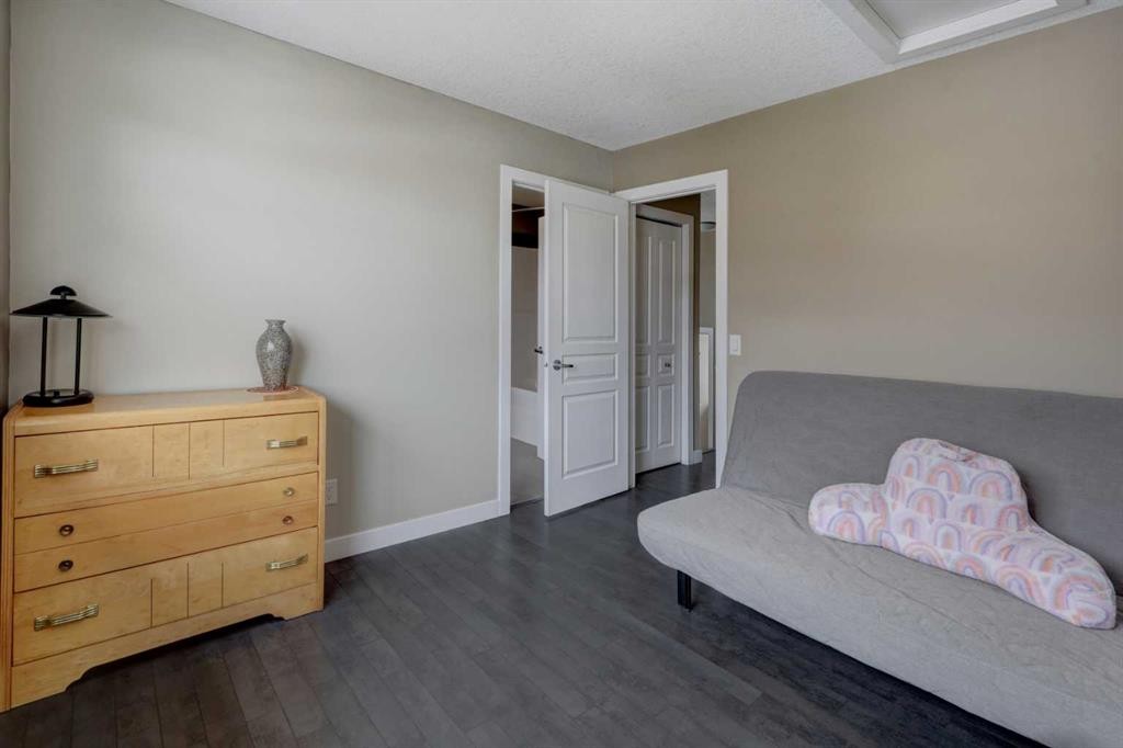 147 Panatella Hill, Calgary, AB - Indoor Photo Showing Other Room